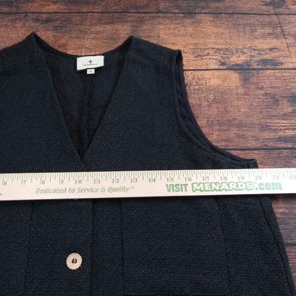 Tuckernuck Pomander Place Myla Textured Romper Black Large - Picture 4 of 10